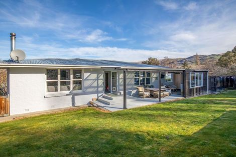 Photo of property in 25 Tamblyn Drive, Lake Roxburgh Village, Roxburgh, 9571