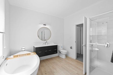 Photo of property in 6d Burns Street, Westown, New Plymouth, 4310