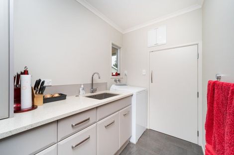 Photo of property in 24 Anakiwa Street, Kelvin Grove, Palmerston North, 4414