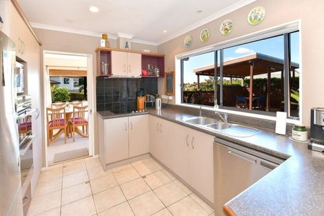 Photo of property in 16 Commodore Court, Gulf Harbour, Whangaparaoa, 0930