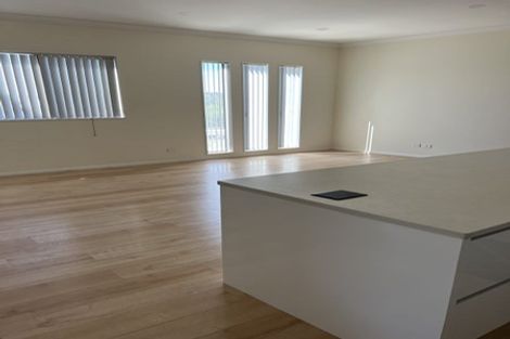 Photo of property in 12 Te Awa Place, Red Beach, 0932