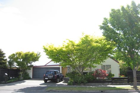 Photo of property in 109 Royal Park Drive, Parklands, Christchurch, 8083