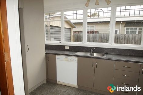 Photo of property in 60 Martin Avenue, Beckenham, Christchurch, 8023