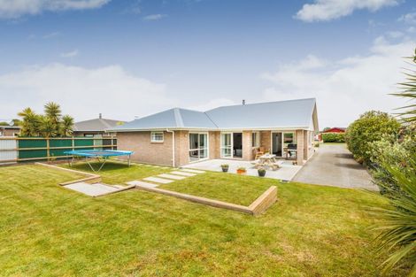 Photo of property in 8 Roots Street West, Feilding, 4702
