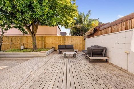 Photo of property in 1a Morrow Avenue, Bucklands Beach, Auckland, 2012