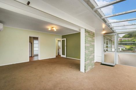 Photo of property in 1/42 Chartwell Avenue, Glenfield, Auckland, 0629