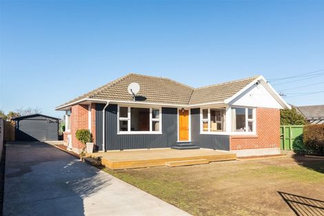 Photo of property in 19 Vivian Street, Burwood, Christchurch, 8083