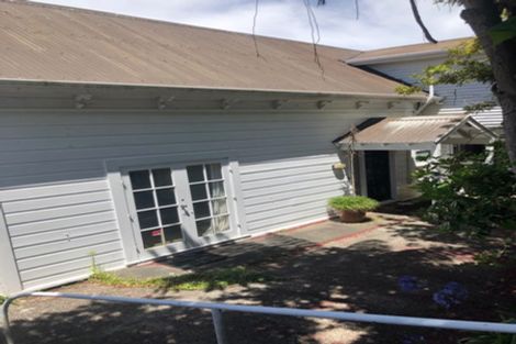 Photo of property in 9 Central Terrace, Kelburn, Wellington, 6012