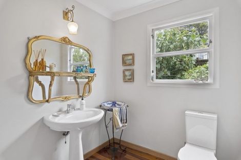 Photo of property in 6 Dodson Avenue, Milford, Auckland, 0620