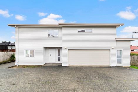 Photo of property in 65 Zara Court, Windsor Park, Auckland, 0632