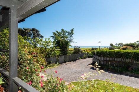 Photo of property in 24 Wellwood Terrace, Te Awanga, 4102