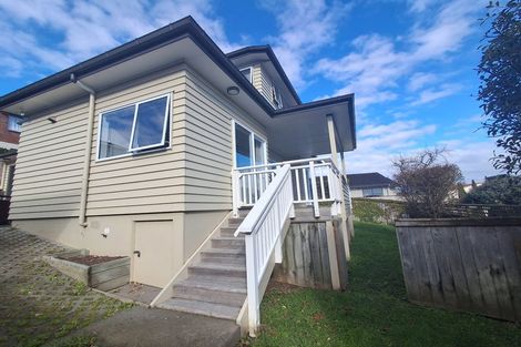 Photo of property in 42a Sunset Road, Unsworth Heights, Auckland, 0632