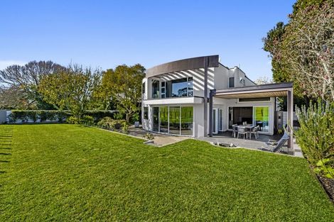 Photo of property in 100 Campbell Road, One Tree Hill, Auckland, 1061