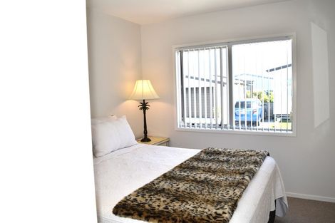 Photo of property in 11 Kamahi Crescent, Papamoa Beach, Papamoa, 3118