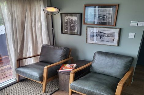 Photo of property in 8a Hawkhurst Road, Lyttelton, 8082