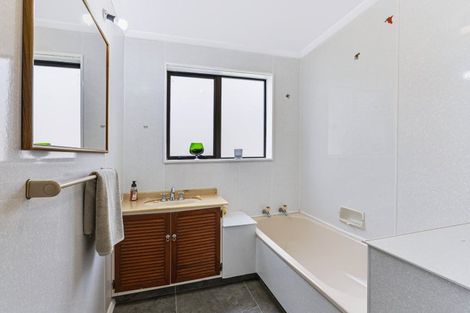 Photo of property in 15 Olivia Street, Stratford, 4332