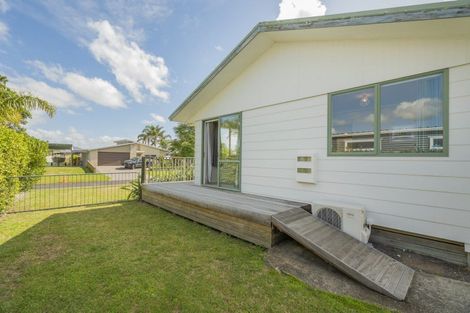 Photo of property in 23 Hawk Hill Crescent, Cooks Beach, Whitianga, 3591