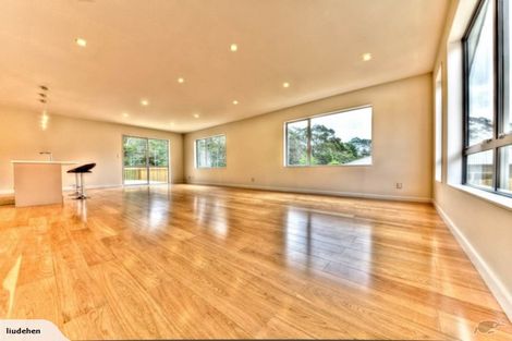 Photo of property in 92 Tiriwa Drive, Massey, Auckland, 0614