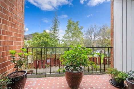 Photo of property in 17/83 Lake Road, Devonport, Auckland, 0622