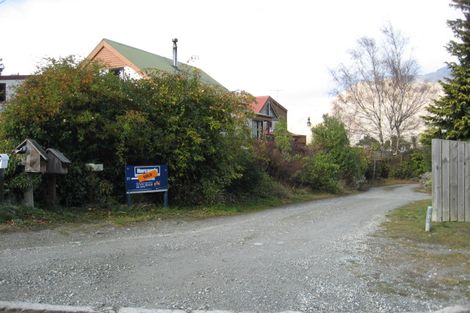 Photo of property in 17 Williams Street, Sunshine Bay, Queenstown, 9300