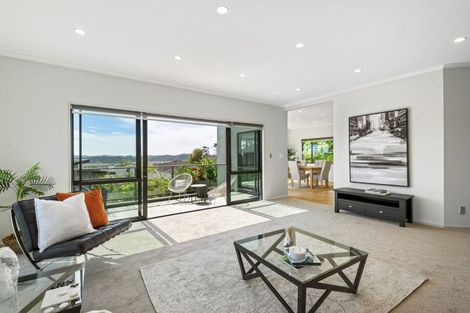 Photo of property in 74 Oakway Drive, Schnapper Rock, Auckland, 0632