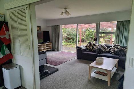 Photo of property in 19 Cascades Road, Pakuranga Heights, Auckland, 2010