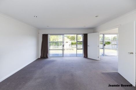 Photo of property in 2 Millbrook Place, Ashhurst, 4810