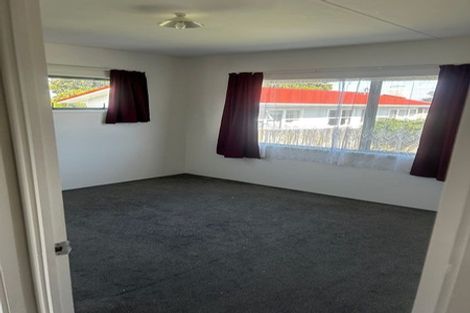 Photo of property in 2/4 Royal Arch Place, Rosehill, Papakura, 2113
