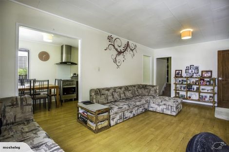 Photo of property in 24 Glenfinn Place, Massey, Auckland, 0614