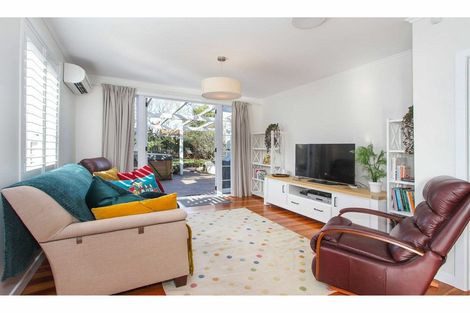 Photo of property in 1/162 Deep Creek Road, Torbay, Auckland, 0630