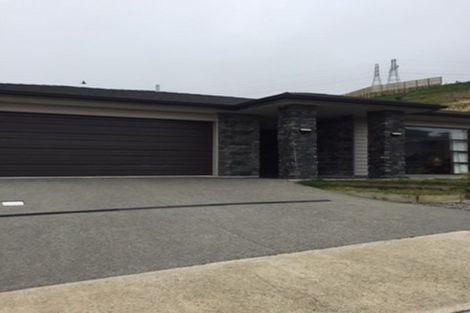 Photo of property in 11 Bickerton Rise, Churton Park, Wellington, 6037