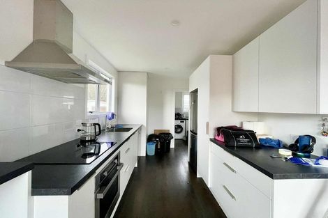 Photo of property in 12 Karaka Street, Merrilands, New Plymouth, 4312