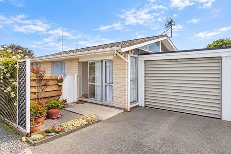 Photo of property in 2/17 Sandra Street, South New Brighton, Christchurch, 8062