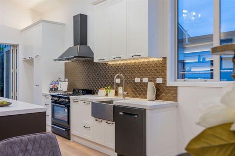 Photo of property in 2 Craigs Way, Hobsonville, Auckland, 0616