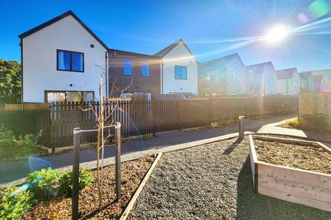 Photo of property in 1/130 Cambridge Terrace, Fairfield, Lower Hutt, 5011
