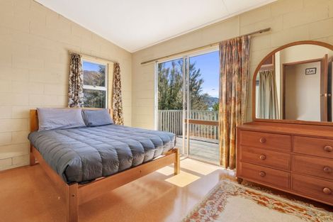 Photo of property in 150 Lakeview Terrace, Lake Hawea, Wanaka, 9382