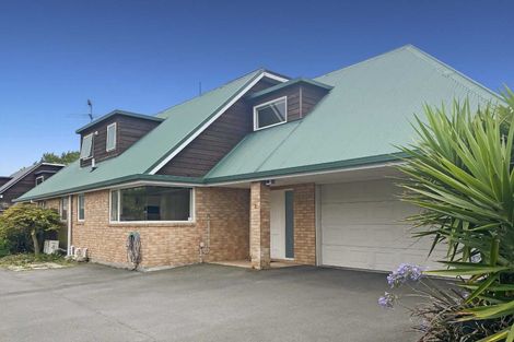 Photo of property in 2/37 Avonhead Road, Avonhead, Christchurch, 8042