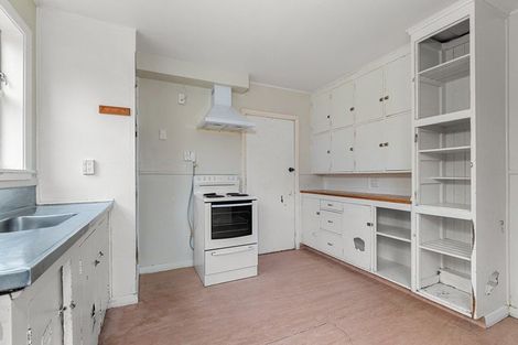 Photo of property in 8 Lyall Place, Bryndwr, Christchurch, 8053