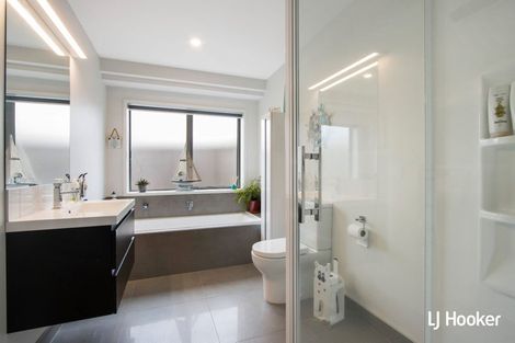 Photo of property in 2 Anatere Rise, Athenree, Katikati, 3177