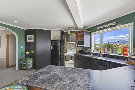 Photo of property in 5 Scott Street, Moturoa, New Plymouth, 4310