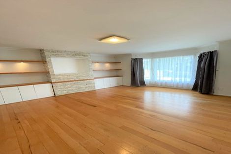 Photo of property in 25 Portadown Avenue, Pakuranga Heights, Auckland, 2010