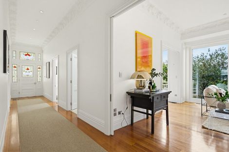 Photo of property in 117 Pirie Street, Mount Victoria, Wellington, 6011