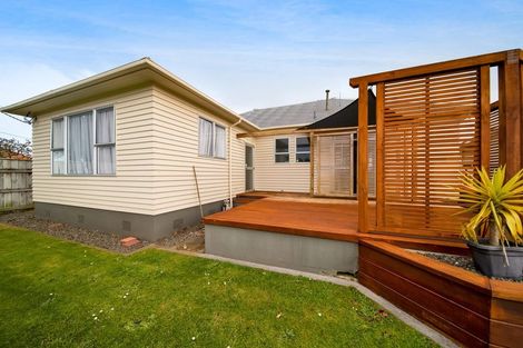 Photo of property in 37 Vogel Street, Hawera, 4610