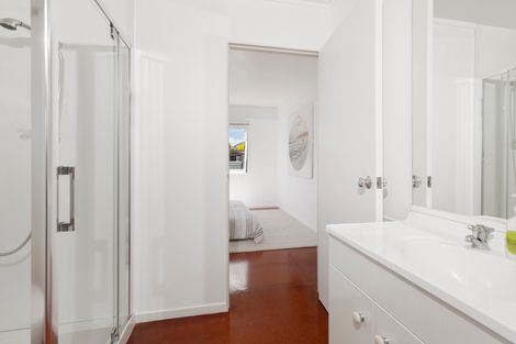 Photo of property in 10 Point Wells Road, Point Wells, Warkworth, 0986