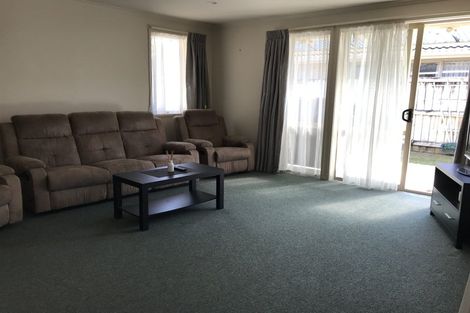 Photo of property in 8 Grevillea Place, Melville, Hamilton, 3206