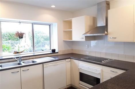 Photo of property in 22 Harbour Lights Close, West Harbour, Auckland, 0618