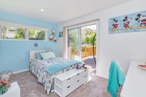 Photo of property in 7 Rossmore Terrace, Murrays Bay, Auckland, 0630