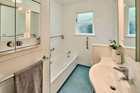 Photo of property in 65 Queens Grove, Hutt Central, Lower Hutt, 5010