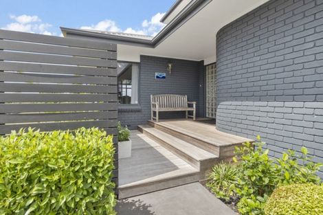 Photo of property in 16 Minchin Crescent, St Andrews, Hamilton, 3200
