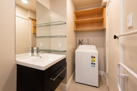 Photo of property in Ionian Flats, 123-125 Brougham Street, Mount Victoria, Wellington, 6011